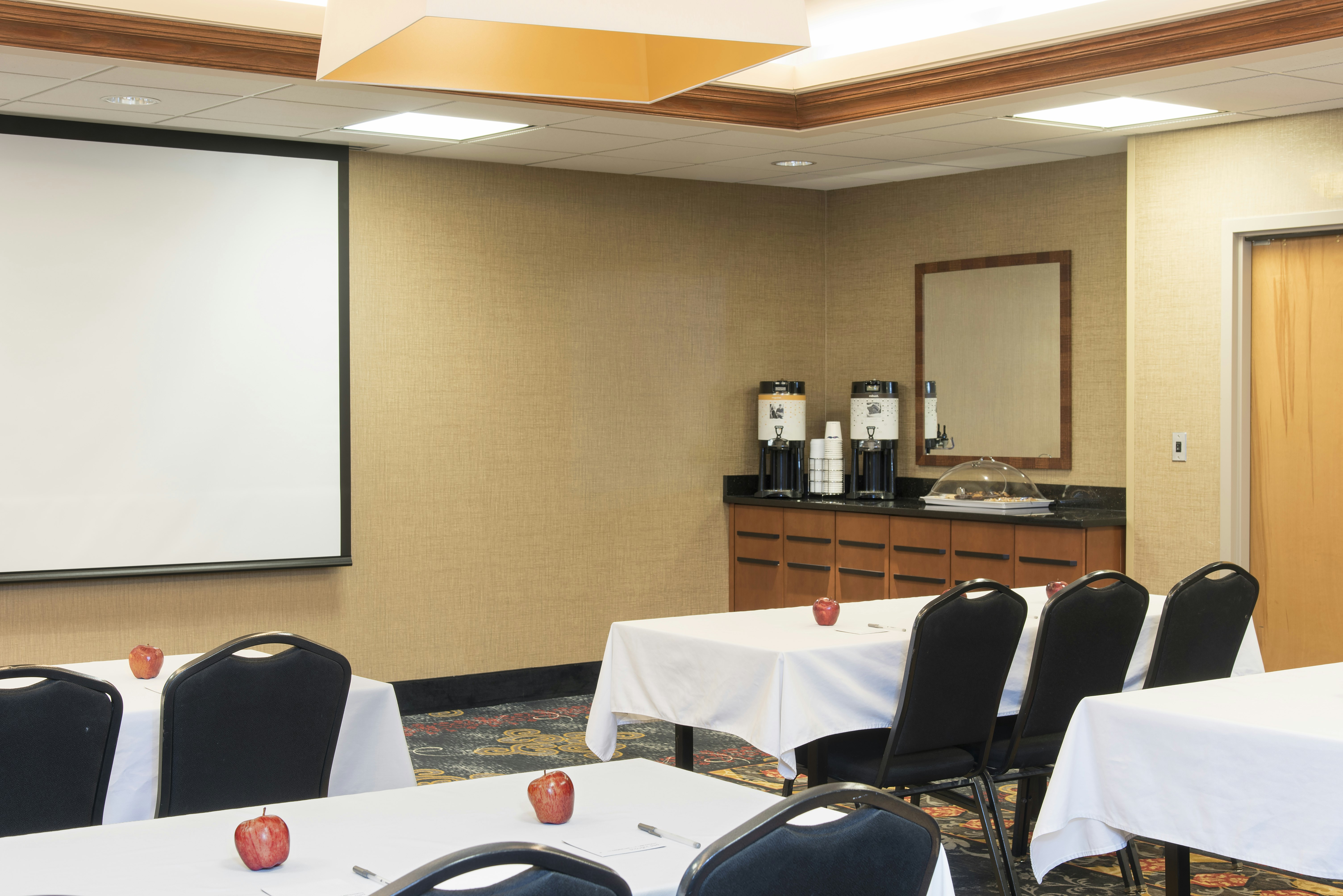 Hampton Inn Columbus/Taylorsville/Edinburgh 28/33