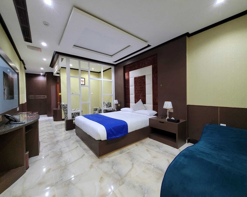 Camphor Hotel 14/31