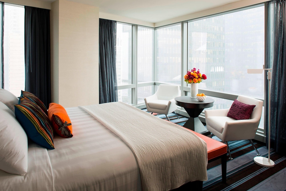 Courtyard by Marriott New York Manhattan/Central Park 8/53