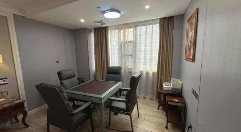 Vienna Hotel (Guangzhou Baiyun University Jinyuan Plaza) 45/54