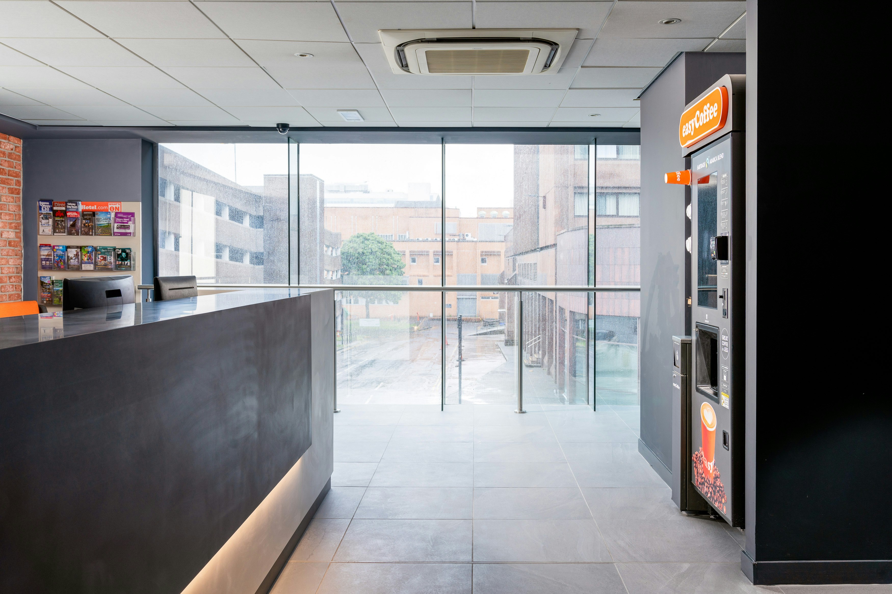 Lobby at easyHotel Glasgow City, GLASGOW