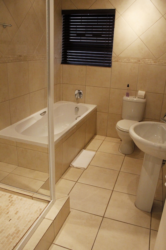 Amani Guest Lodge 41/41