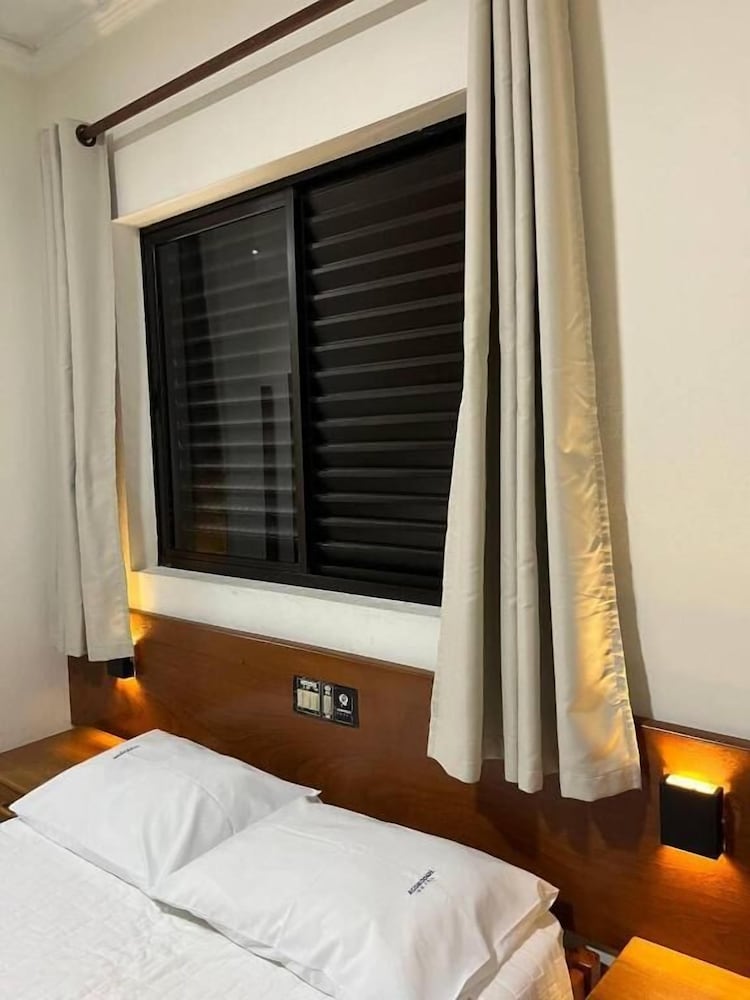 Acomodare Hotel 18/43