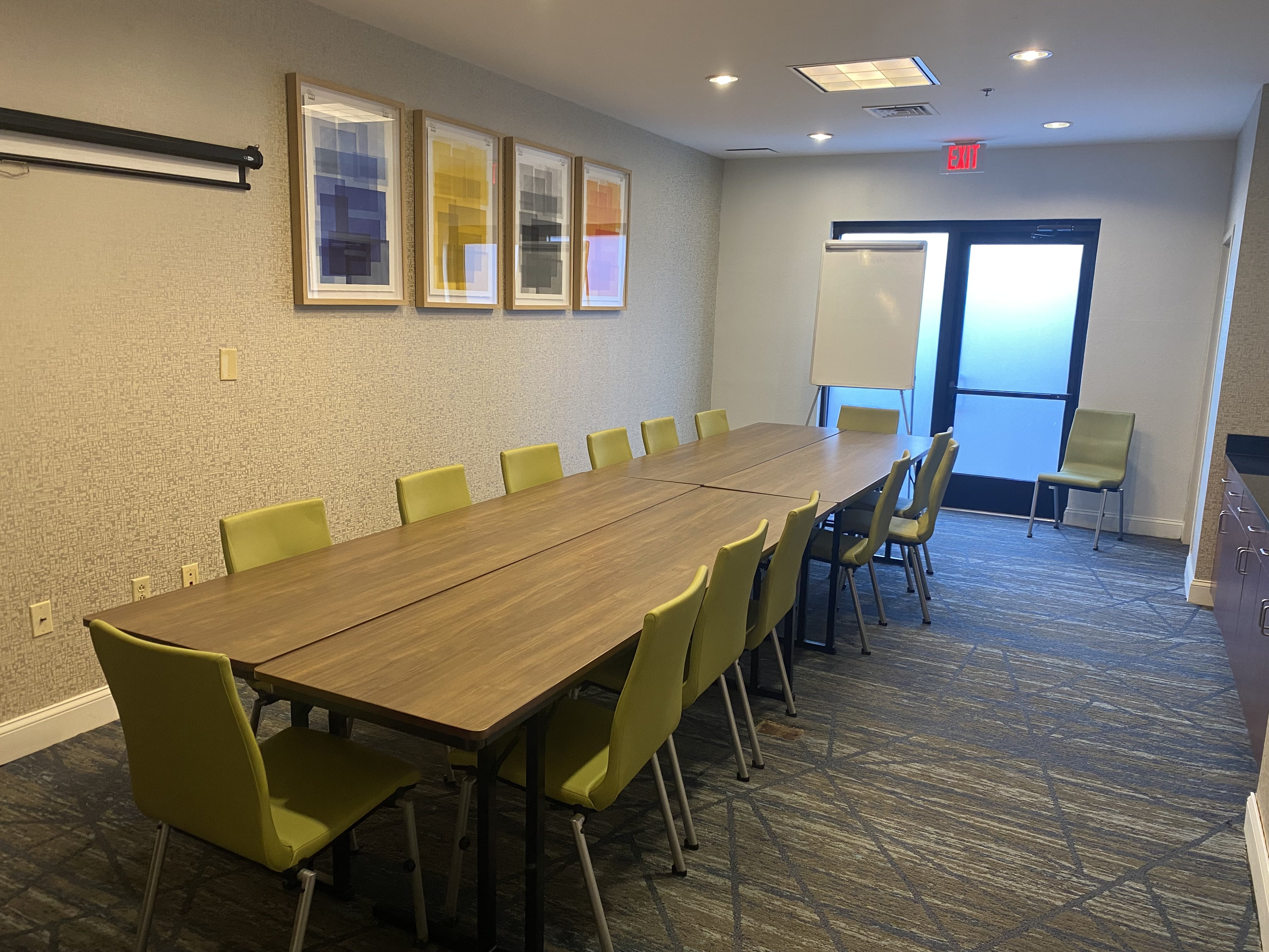 Holiday Inn Express Hotel Suites Dyersburg 36/41