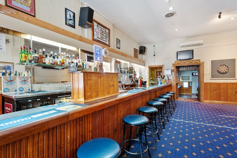 The Empire Hotel 28/35