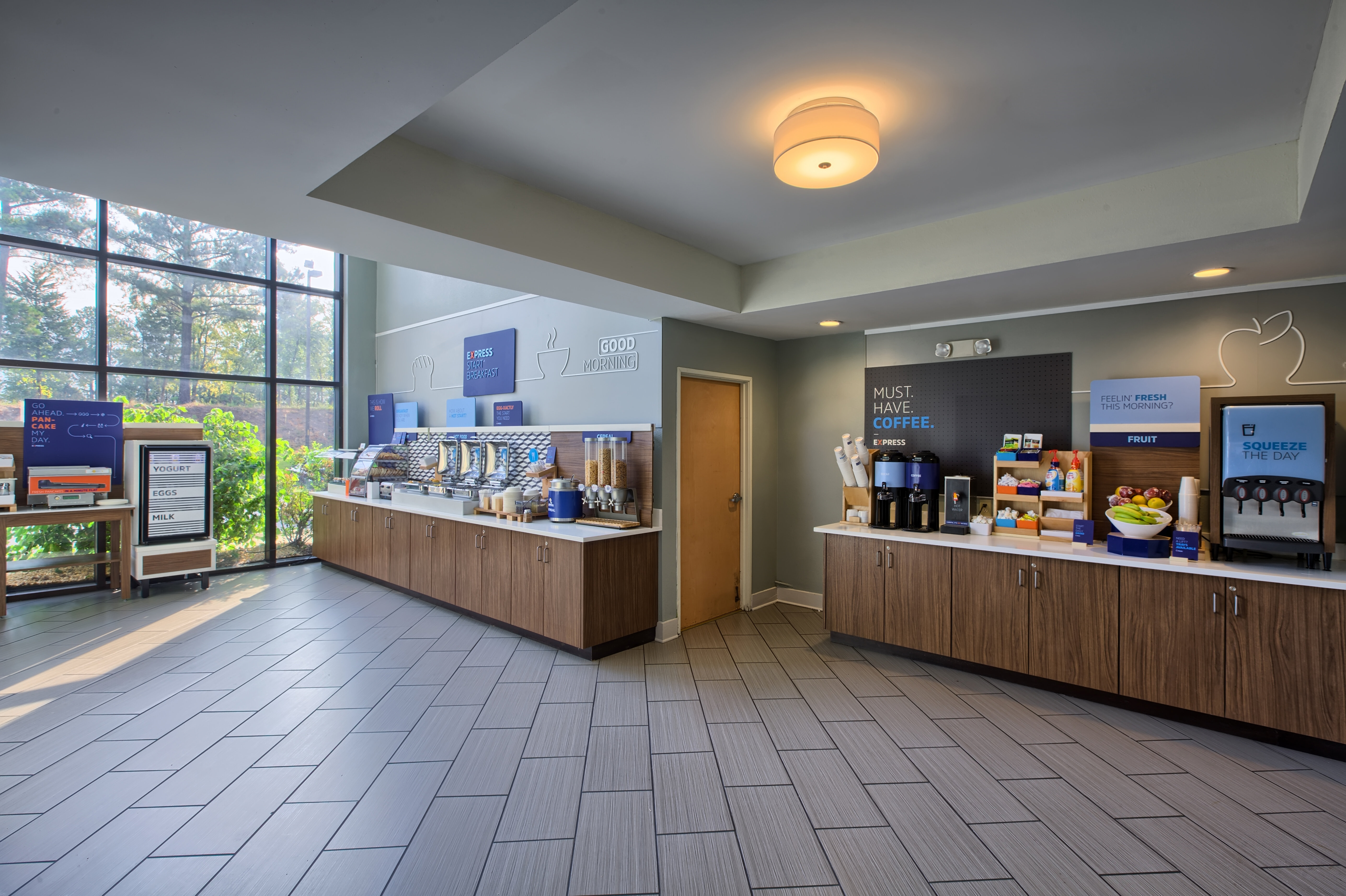 Holiday Inn Express Hotel Suites Raleigh North Wake Forest 8/76