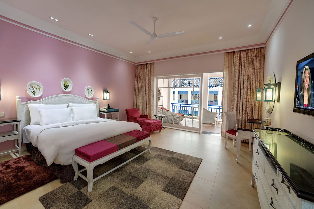 MAYFAIR Palm Beach Resort 23/74
