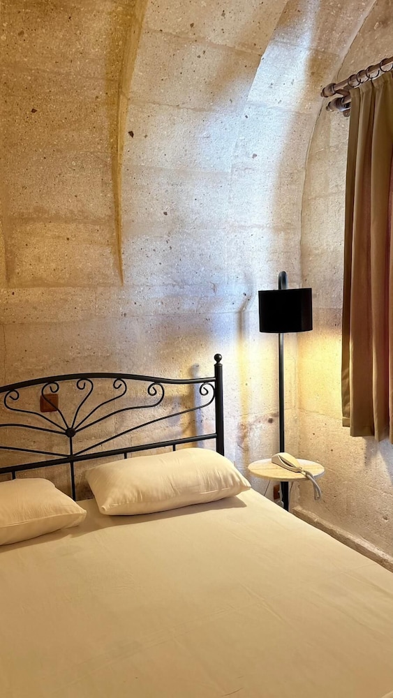 Nature Park Cave Hotel 37/46