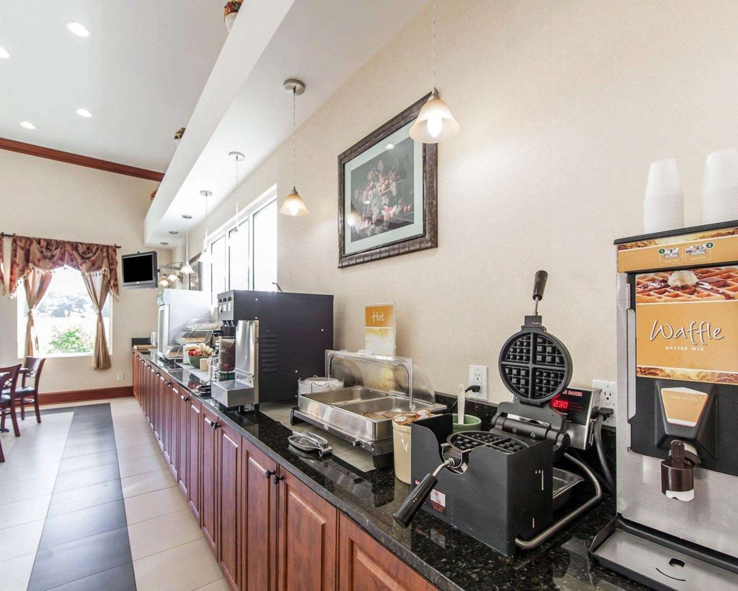 Quality Inn & Suites Cartersville North 28/42