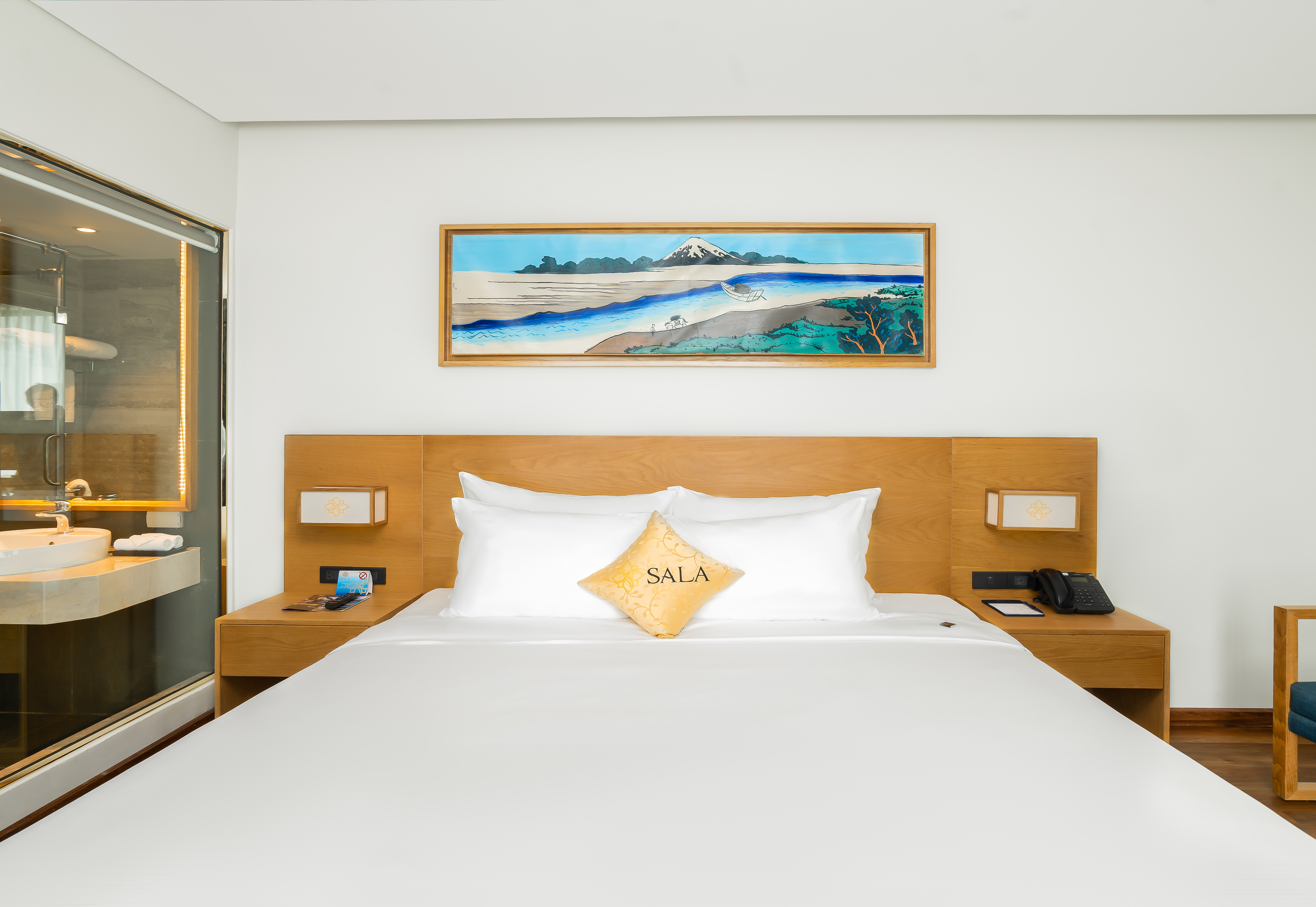 Room, Double Bed, City View