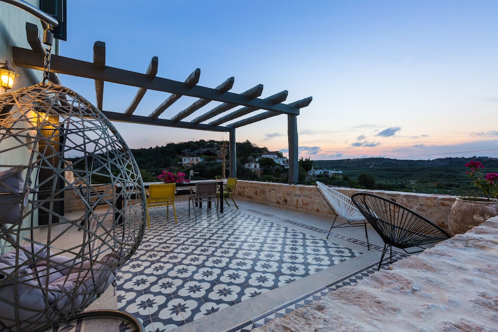 Erondas Cretan Country Villas 38/50