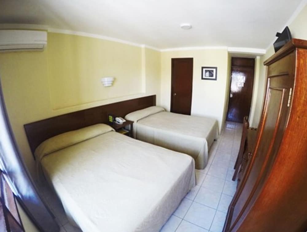 Oriente And Suites Hotel 25/67