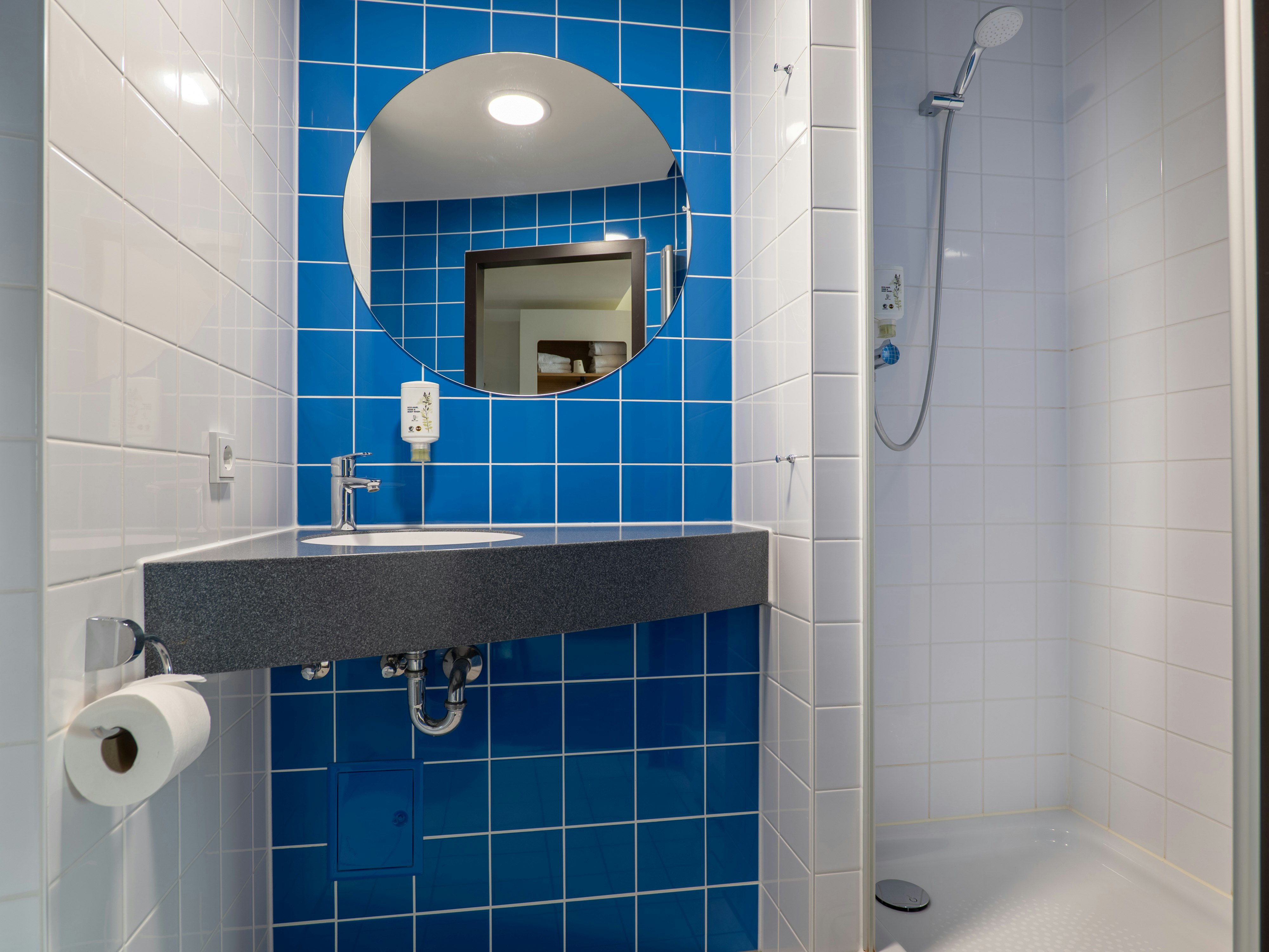 B&B Hotel Stuttgart-Airport/Messe 10/12