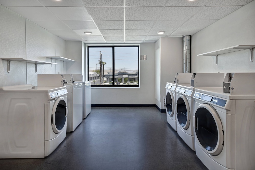 Fairfield Inn & Suites by Marriott Las Vegas Airport South 40/53