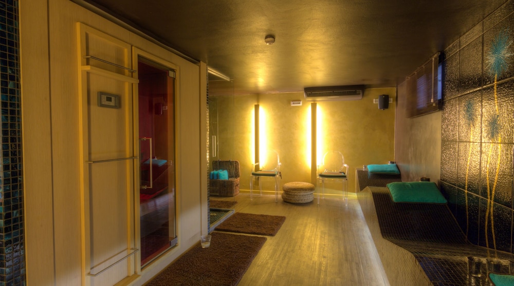 HOTEL MIRAMARE 44/70