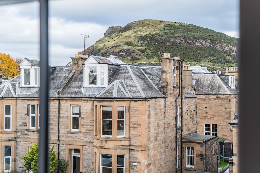 Hotel Ceilidh-Donia - Townhouse Hotel 58/68