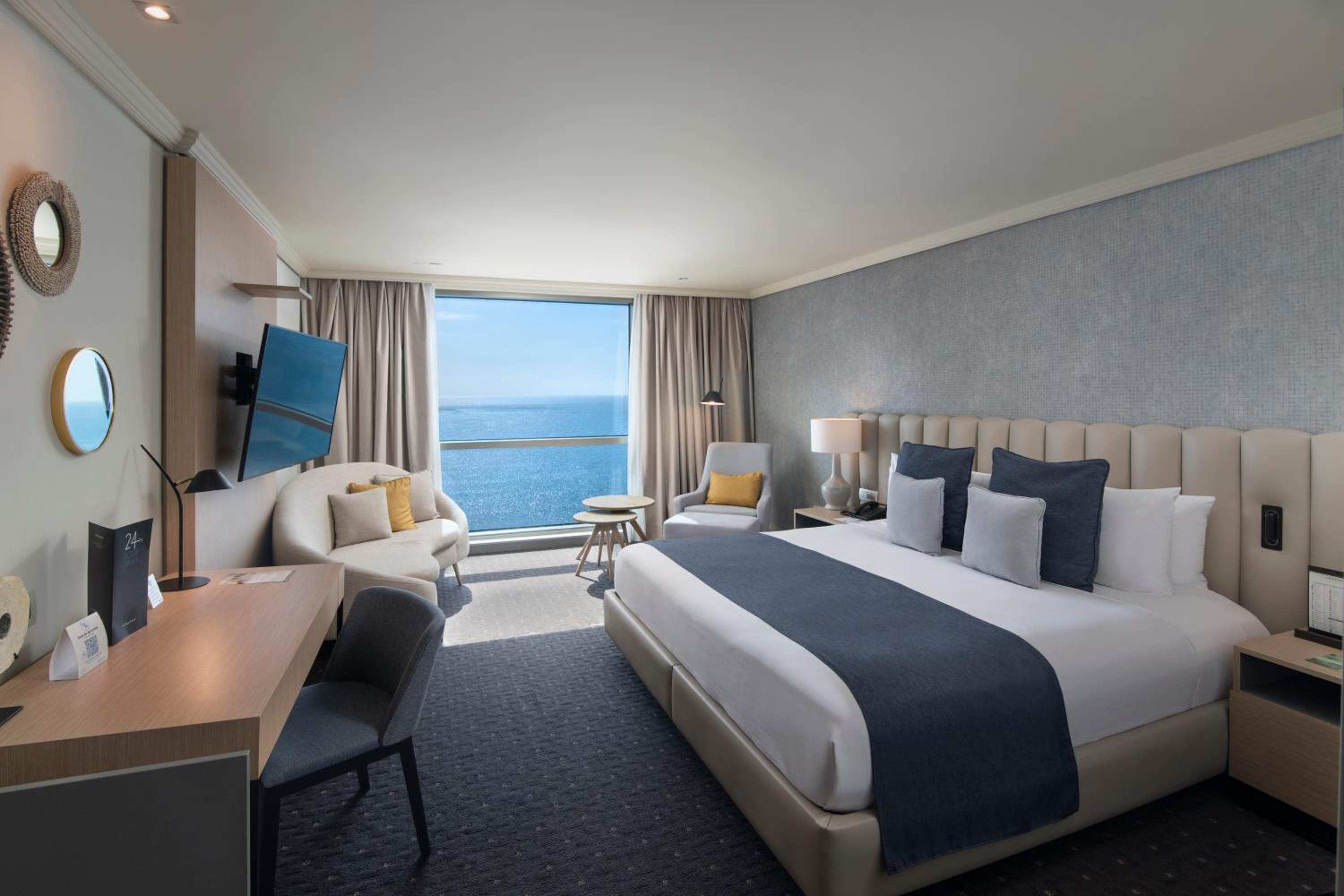 Premium, Ocean Front