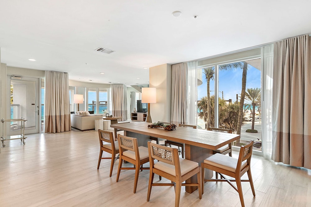 Beach House Fort Lauderdale, a Hilton Resort 65/77