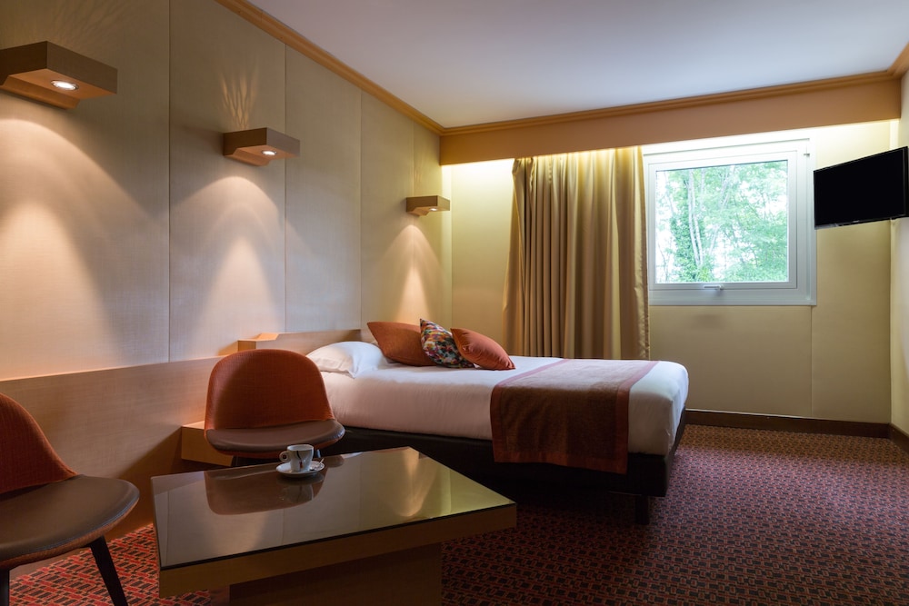 Hotel The Originals du Beryl Lons-le-Saunier - Restaurant Le Loft 5/21