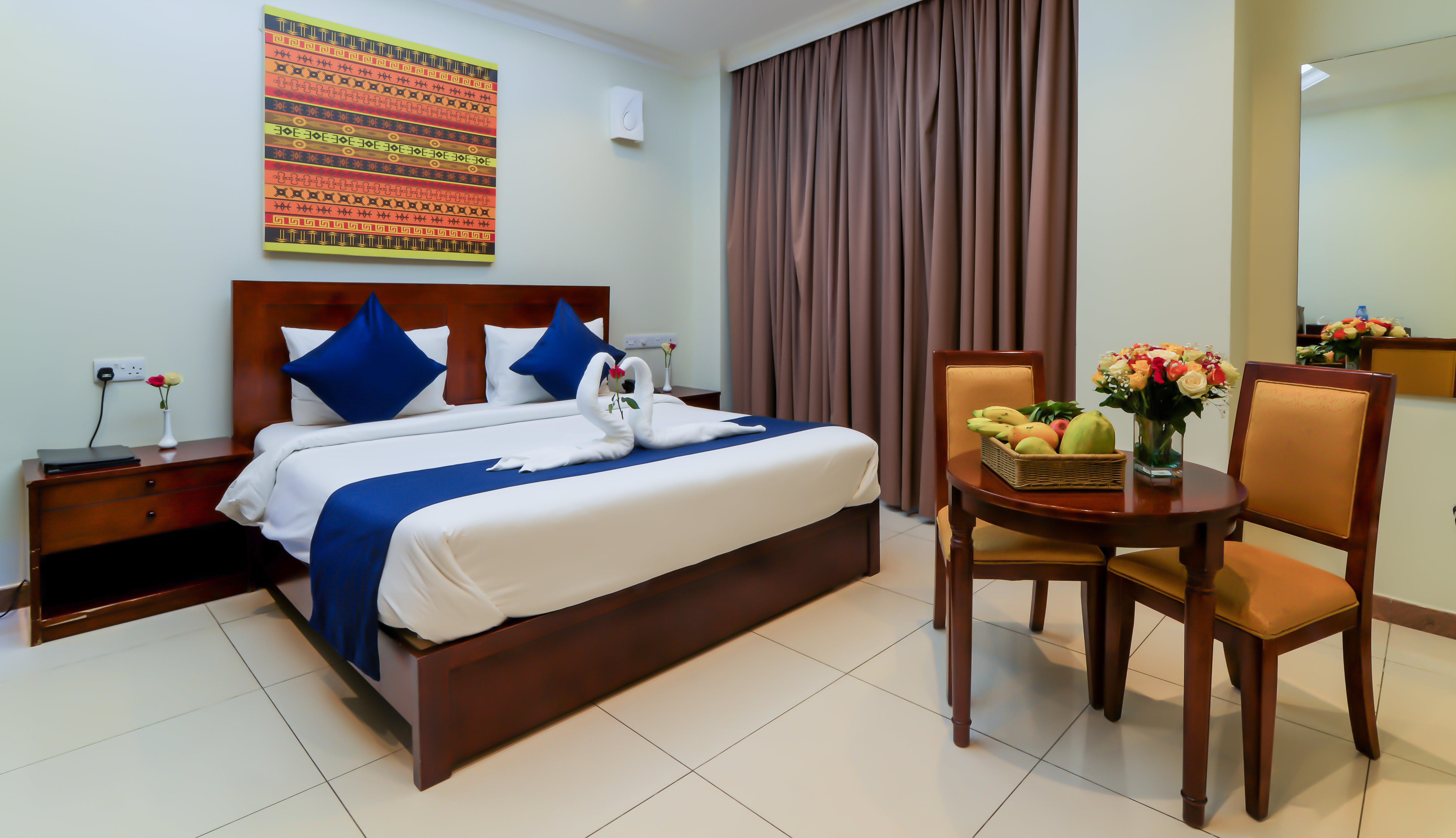Tanzanite Executive Suites 18/40