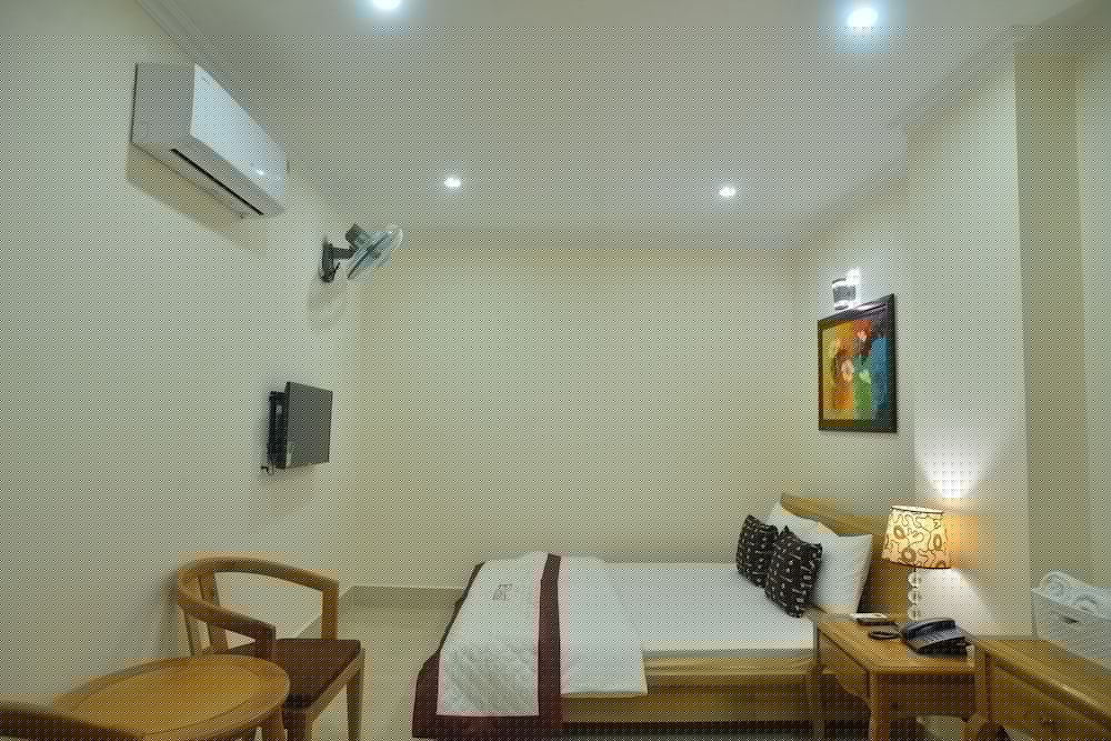 Atana Hotel 33/67