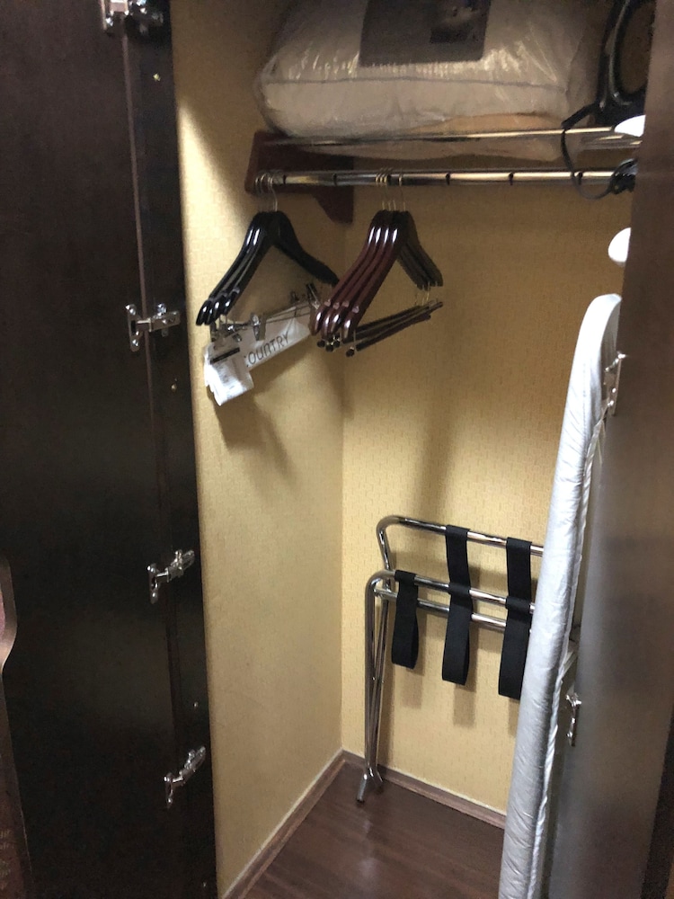 Country Inn & Suites by Radisson, San Jose International Airport, CA 23/30