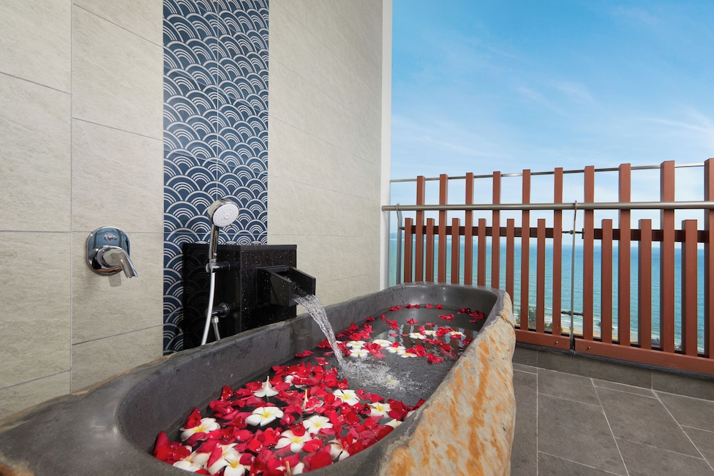 Da Nang Mikazuki Japanese Resorts and Spa 27/49