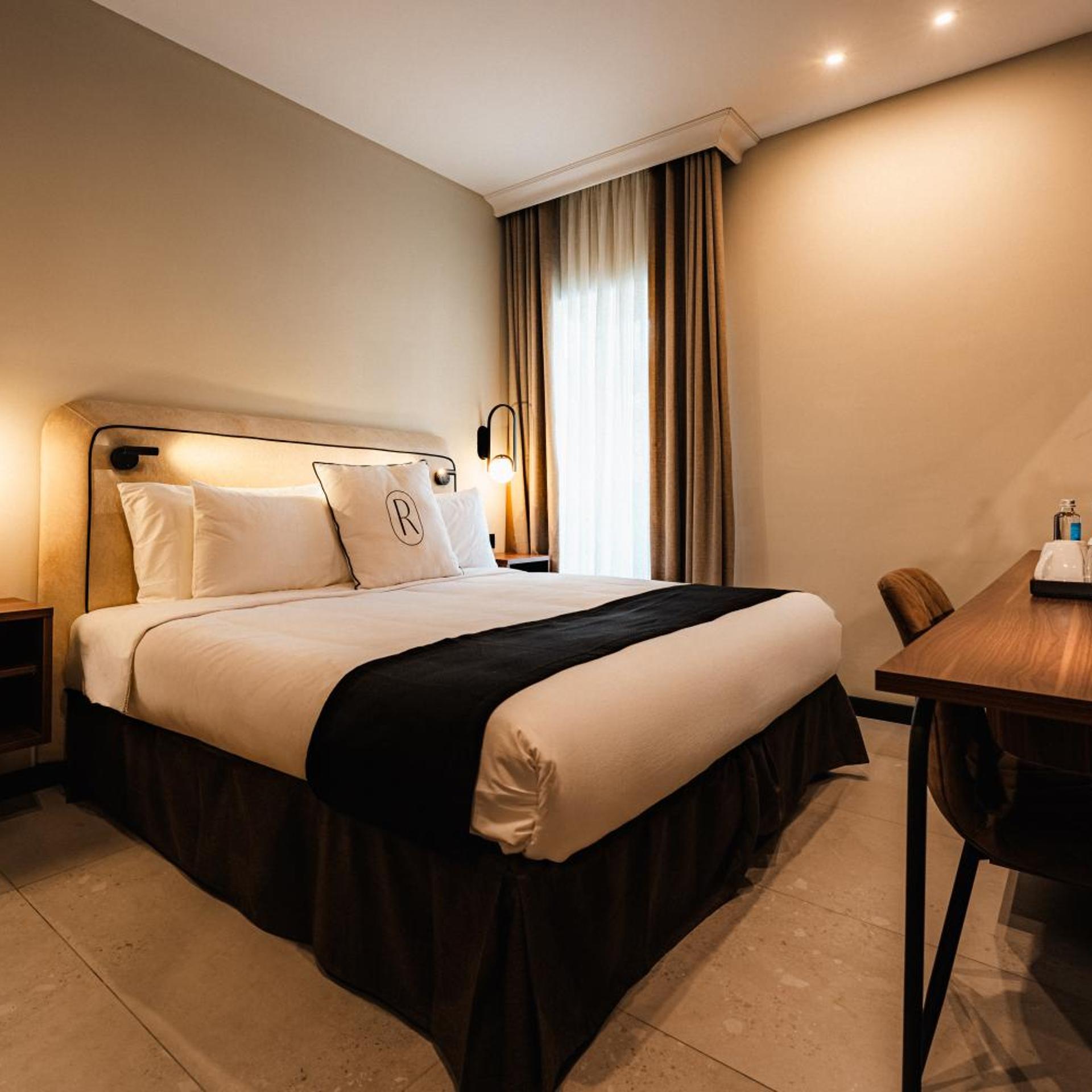غرفة بريميوم مع دخول الصالة، Royale Sainte Helene Boutique Hotel 2/10