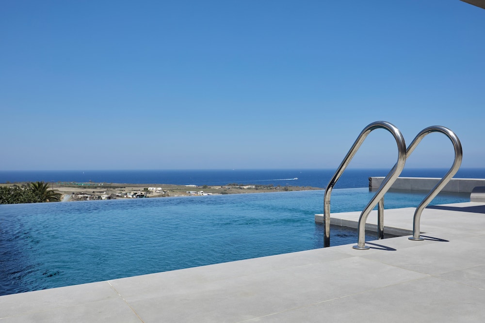 Myst Boutique Hotel Santorini 72/77