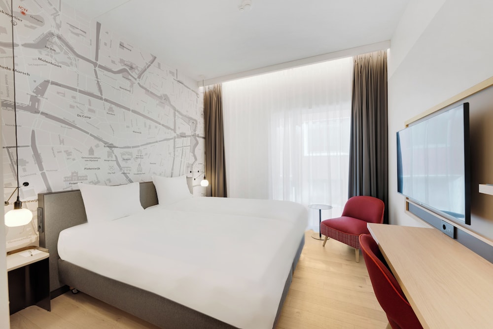 Business, Twin Beds