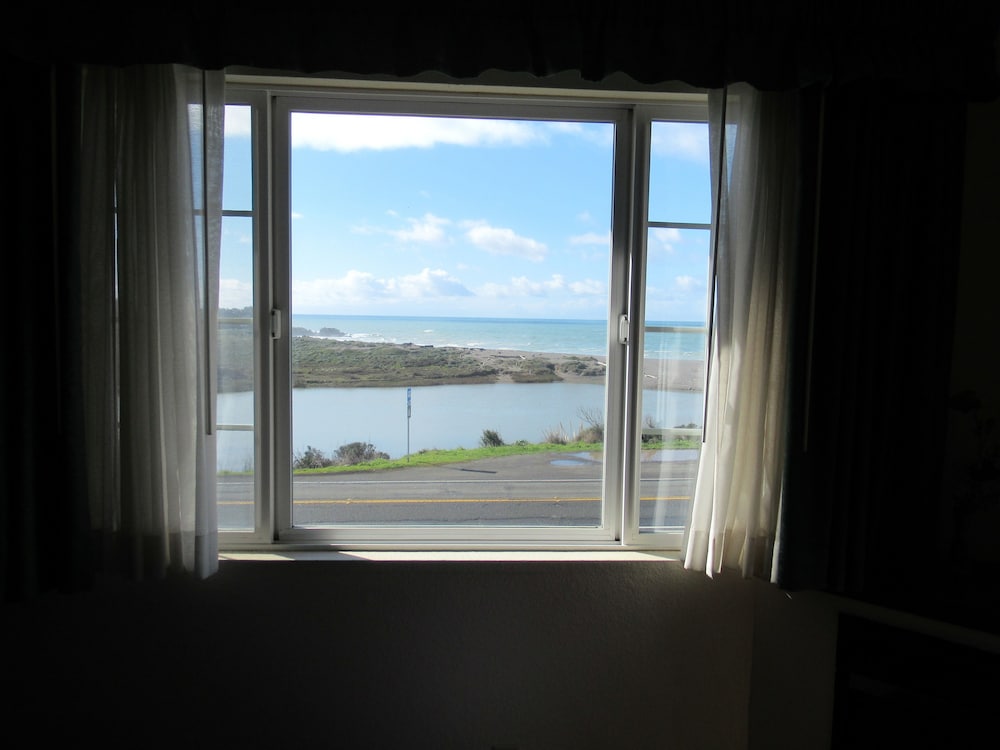 Gualala Country Inn 18/45