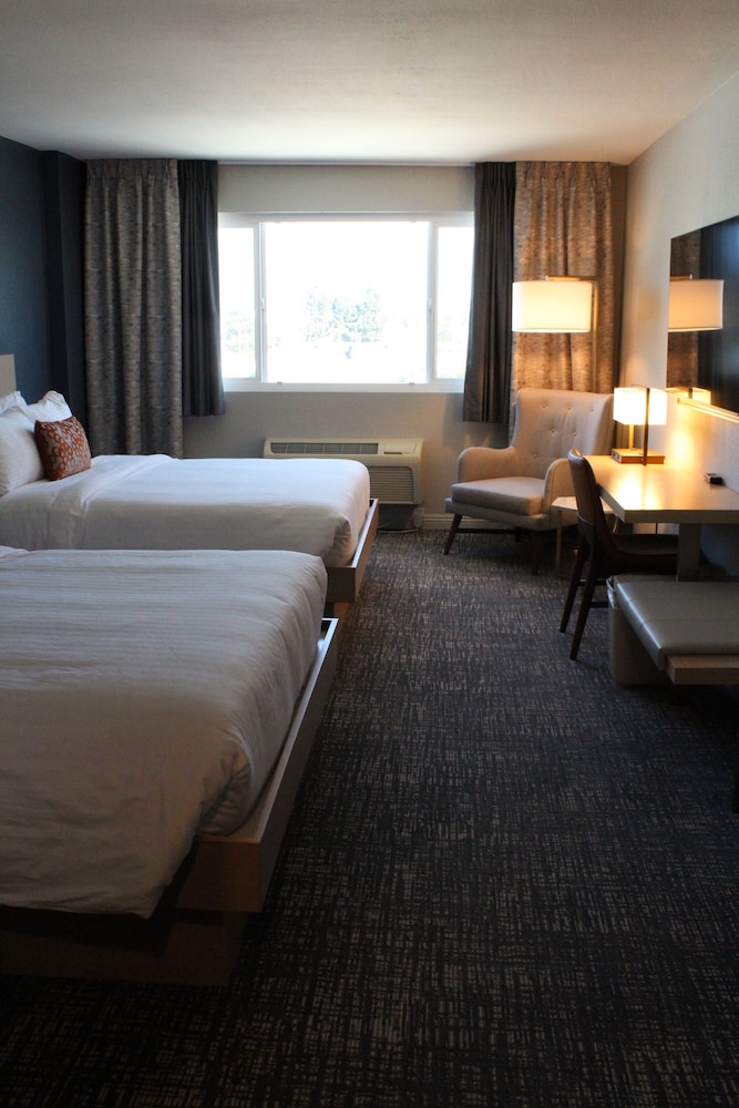 Lincoln Hotel Monterey Park Los Angeles 14/74