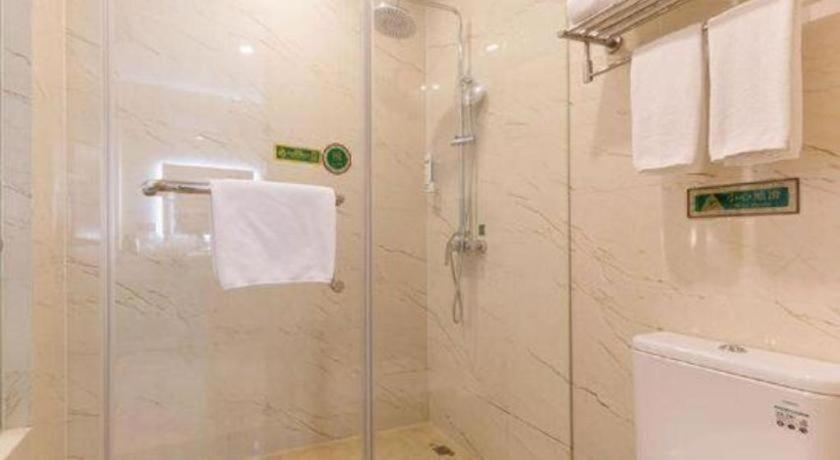 Vienna Hotel (Suzhou Jinji Lake) 44/50