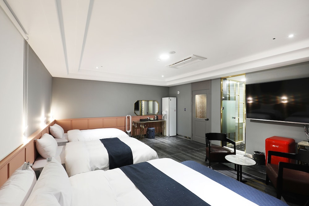 Tower Palace Tourist Hotel 14/50