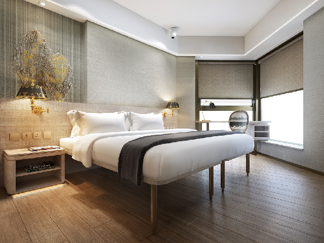 Connecting, Spa, City View
