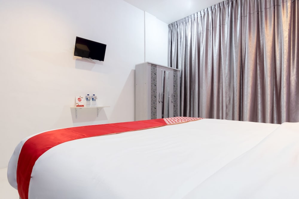 Oyo 839 Royal Guest House 16/24
