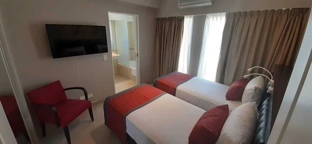 ARC Callao Studios & Suites 12/36