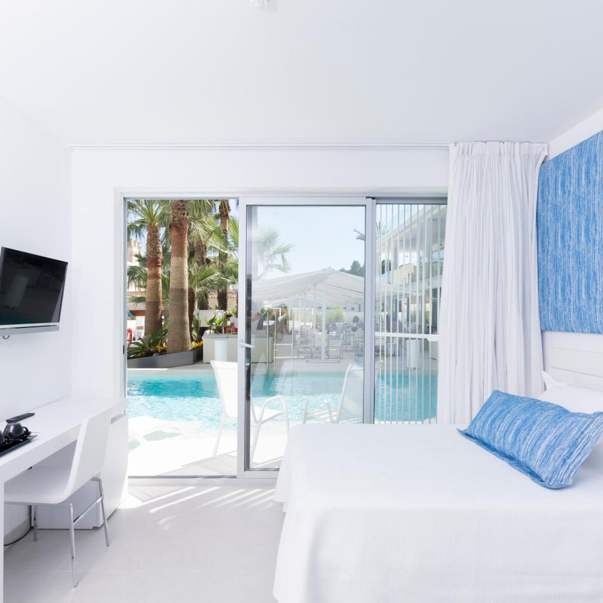 Room, Double Bed, Pool Access