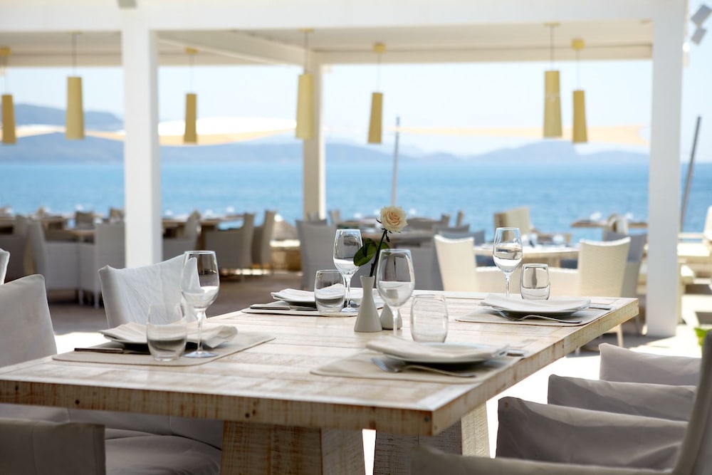 Lichnos Beach Hotel & Bungalows 30/50