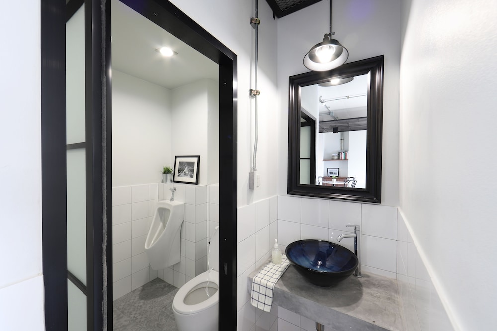 Sukh Serviced Apartment 37/37