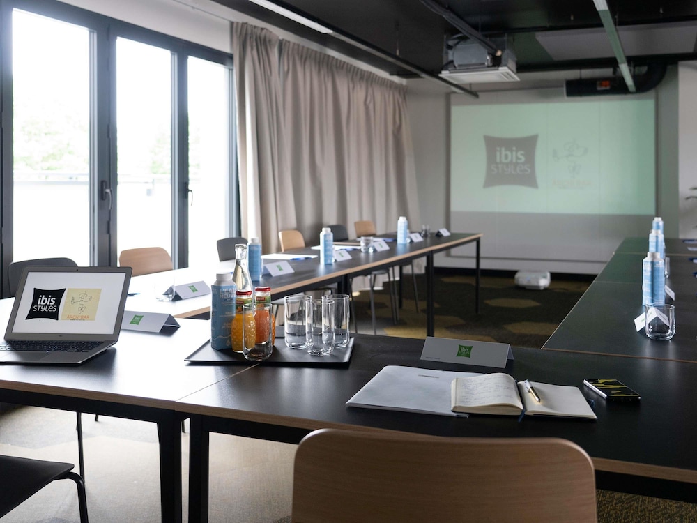 Ibis Styles Dreux Centre Gare 40/50