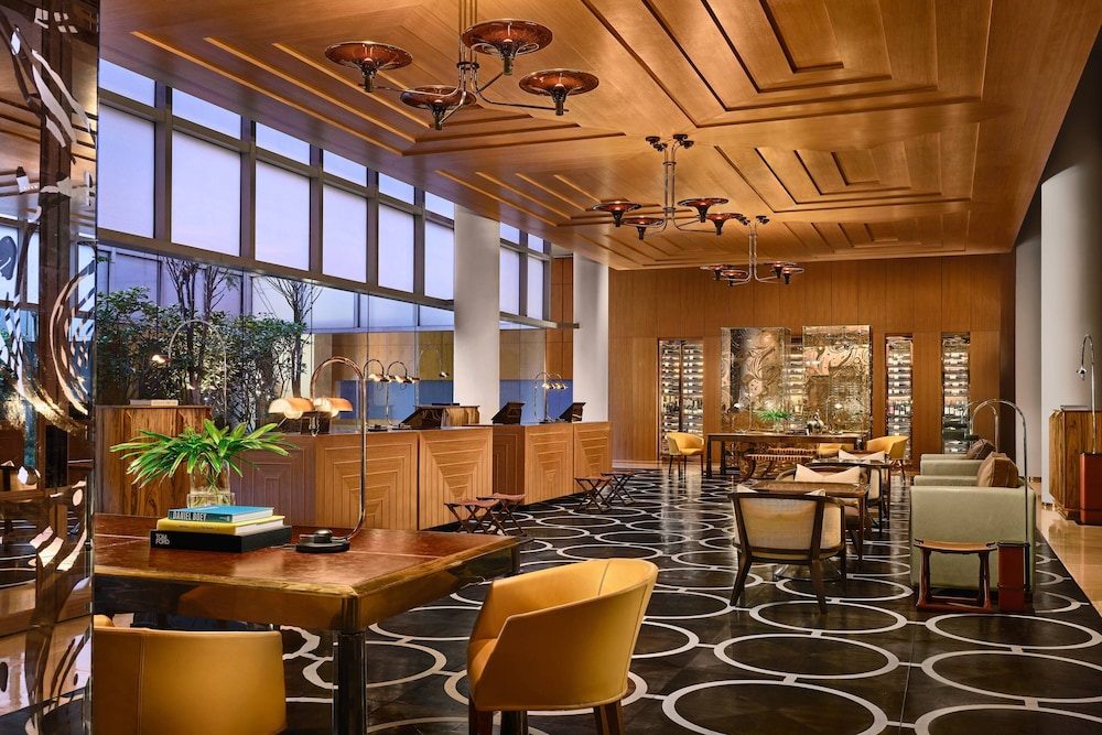 Lobby at The Ritz-Carlton, Millenia Singapore, SINGAPORE