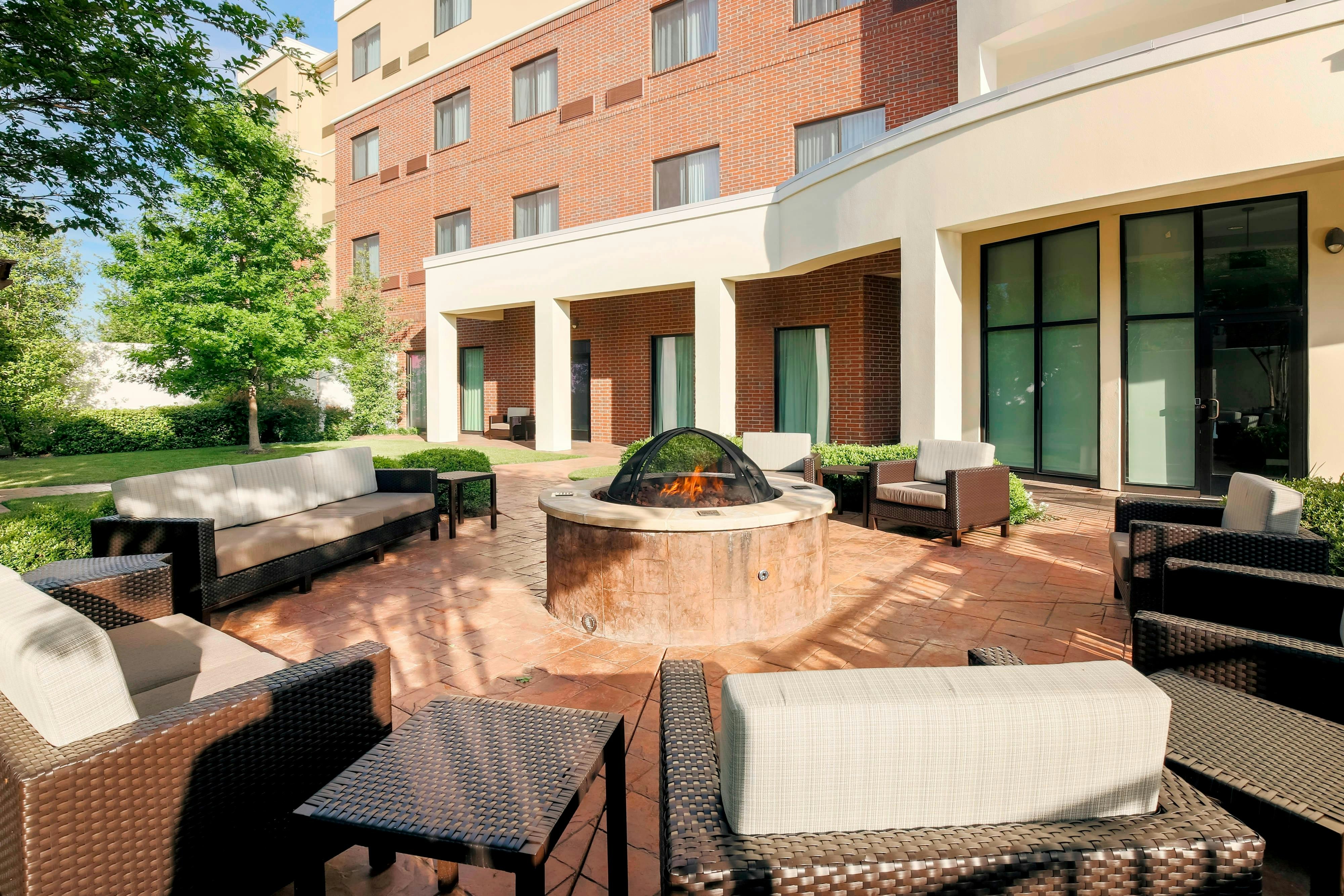 Courtyard Dallas Arlington South 29/53