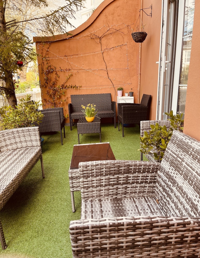 Westbank Hotel - Guest House 6/50