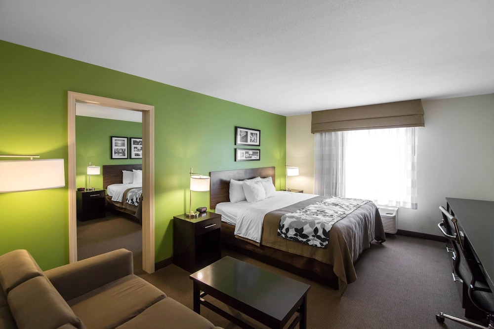 Sleep Inn & Suites Haysville - Wichita South 18/58