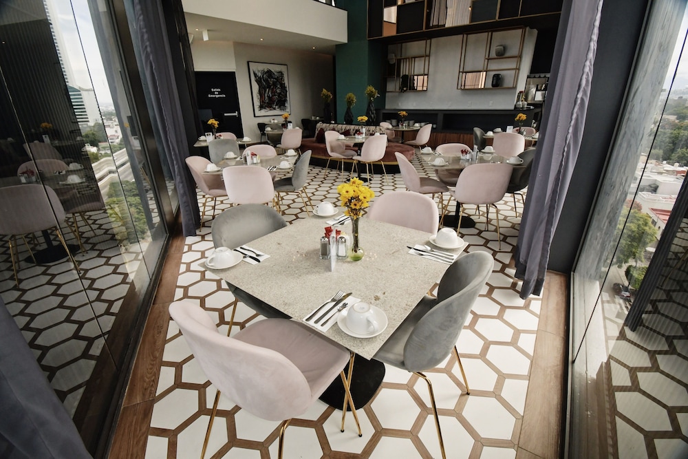 Becquer Hotel Guadalajara 34/50