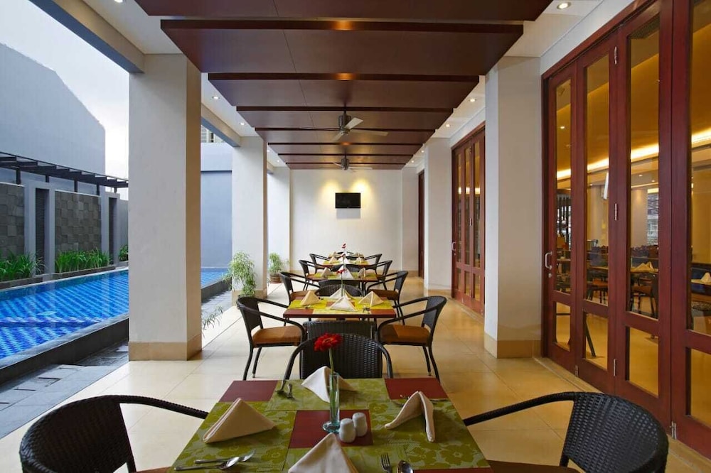 Hotel Surya Yudha Purwokerto (Ex. Hotel Santika Purwokerto) 26/35