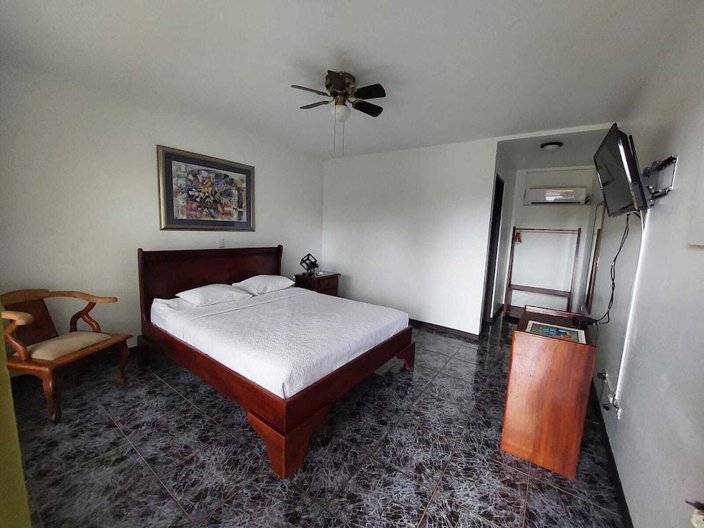 STANDARD, DOUBLE BED