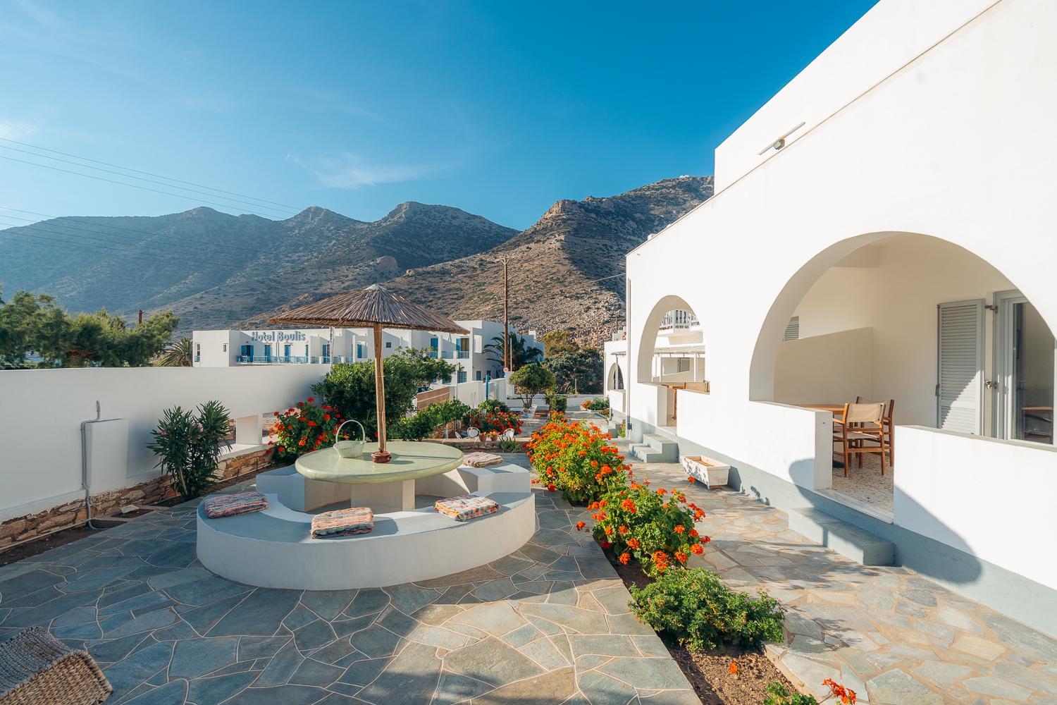 Aeolos Apartments in SIFNOS