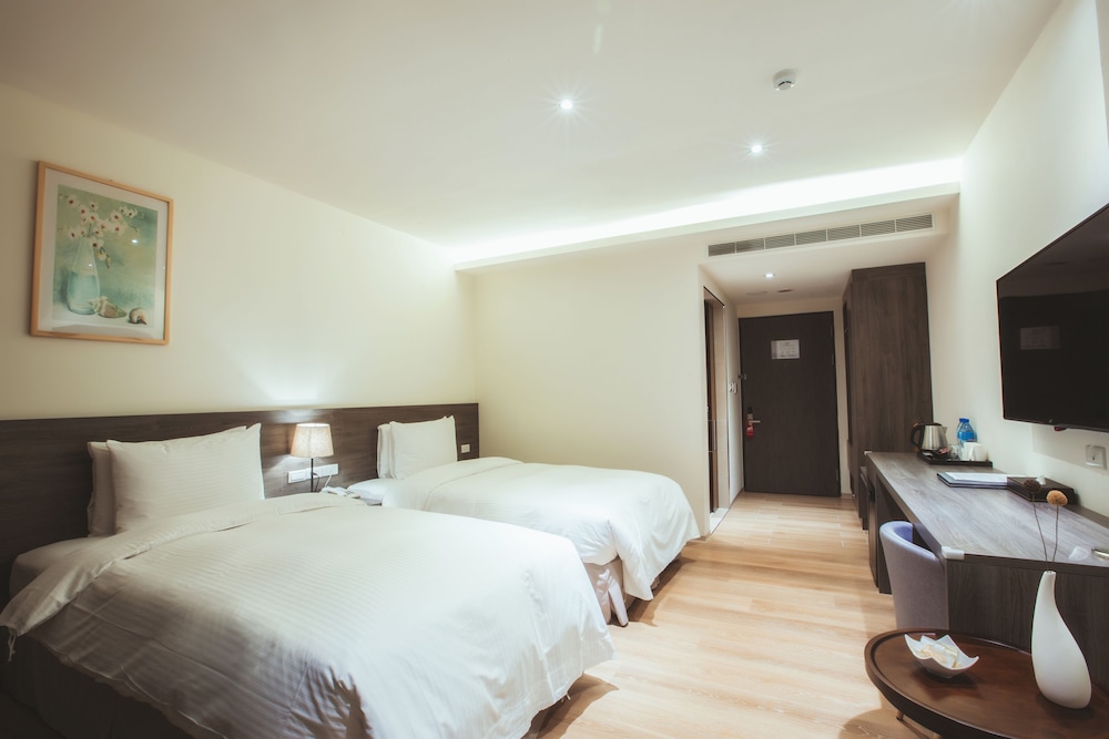 Fangliao Hotel 26/65